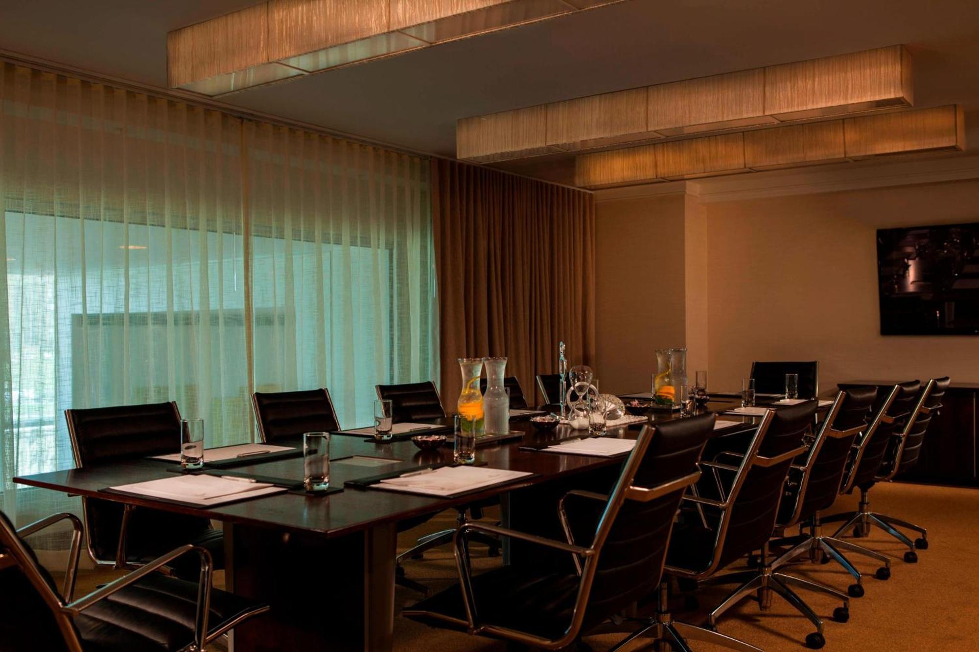 Renaissance Baton Rouge Hotel Inniswold Экстерьер фото